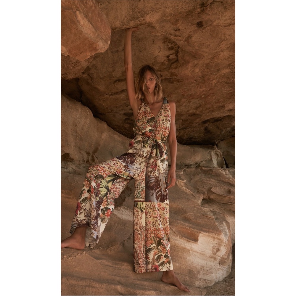 Zara Print V-neck Jumpsuit - Size medium
